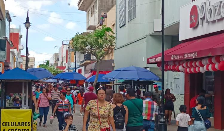 Tabasqueños se reservan para lo esencial en Buen Fin