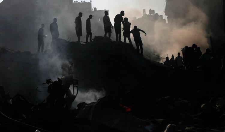 Reanuda Israel bombardeos contra Gaza tras expiración de tregua 