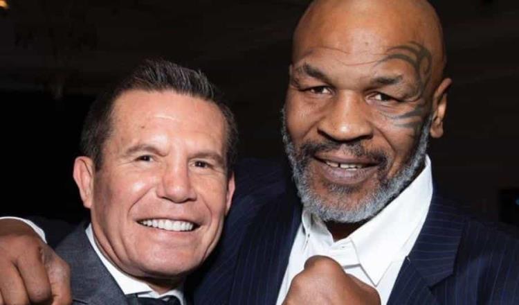 JC Chávez y Mike Tyson firman guantes para subasta en apoyo a damnificados por ´Otis´