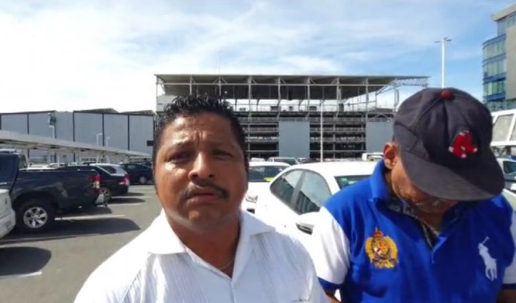 No pagamos ni un peso, reviran taxistas que concluyeron registro