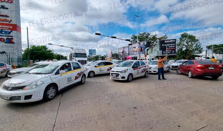 ¡Ni uno más! Exigen taxistas tras desaparición de 2 conductores