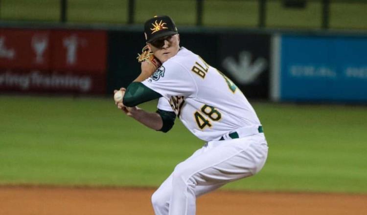 Lanzador norteamericano, Nolan Blackwood, se une a Olmecas de Tabasco para 2024 