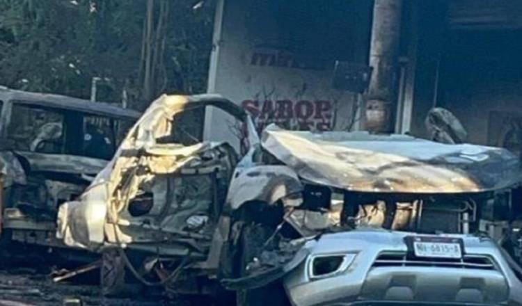 Mueren 2 mujeres por explosión de camioneta con pirotecnia en Michoacán