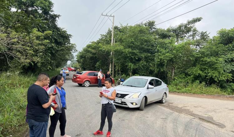 Bloquean vía Jalapa – Chichonal para exigir reparación de carretera de Ejido San Miguel