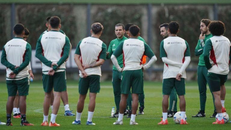 Selección Mexicana llega a Los Ángeles para partido amistoso frente a Colombia