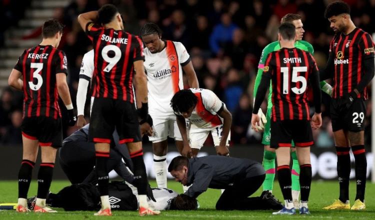 Jugador del Luton se desmaya en pleno partido de fútbol tras paro cardíaco