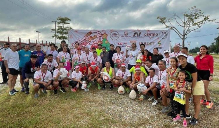 Citlali Terrazas y Ramón Villareal, ganan 4ta Carrera Atlética del "Pavo" en Macuspana