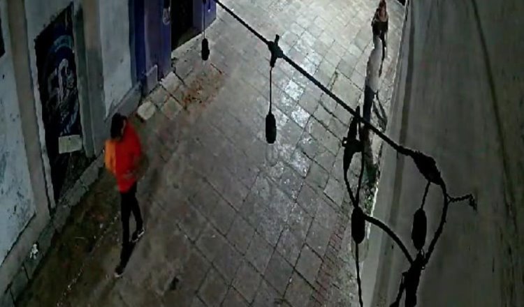 Mujer droga y roba a abogado en oficinas de la Zona Luz