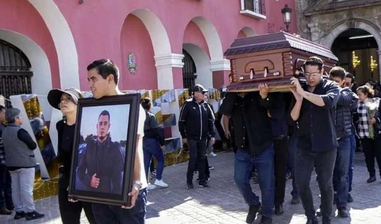 Entre llantos y exigencias de justicia despiden a 11 jóvenes asesinados