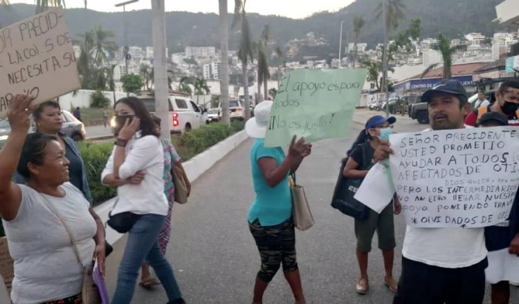 Damnificados de Acapulco protestan por falta de apoyos de Bienestar