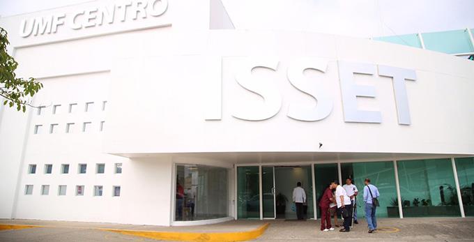 Revisará Gobierno de Tabasco presunto desabasto de medicamentos en ISSET