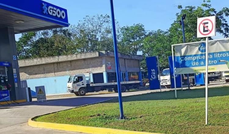 Se reportan con bien despachadores de gasolinera no localizados después de disturbios en Villahermosa