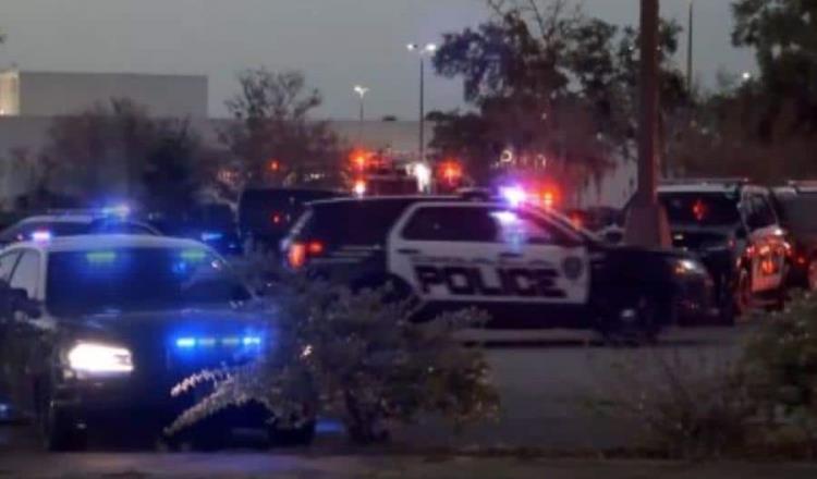 Tiroteo en centro comercial de Florida deja varias personas heridas
