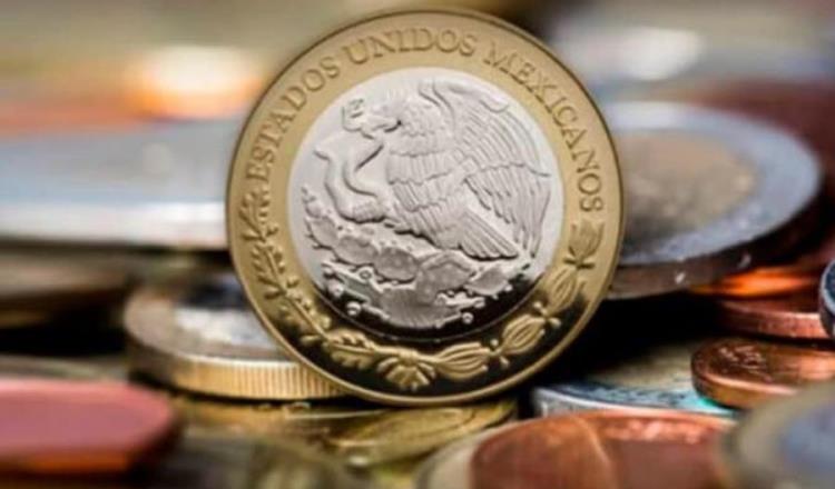 Presume AMLO al "súper peso" como la moneda mejor posicionada frente al dólar