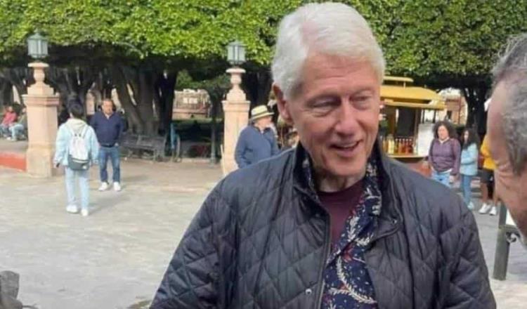 Captan a Bill Clinton "turisteando" en San Miguel de Allende