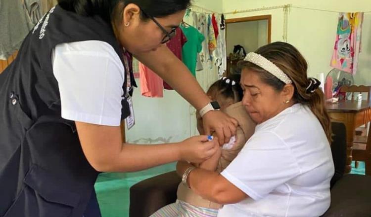 Invita Salud a vacunarse contra influenza y COVID en Tabasco