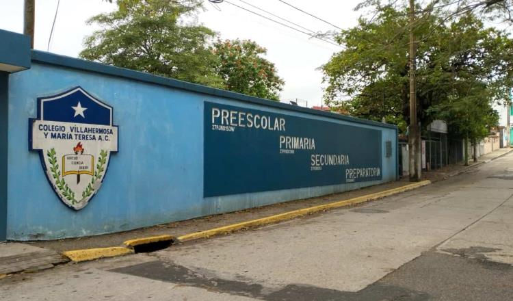 Cae alumna de planta alta en colegio particular de Villahermosa