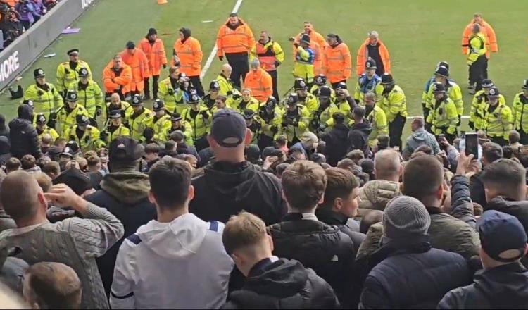 West Bromwich vs Wolverhampton de la FA Cup es detenido por invasión de cancha