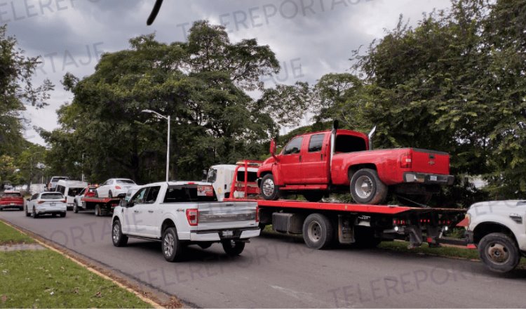 Aseguran vehículos en nuevo cateo en Tabasco 2000