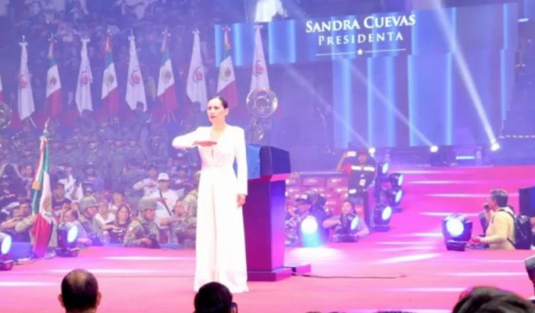 Denuncia Morena a Sandra Cuevas por evento en Arena México