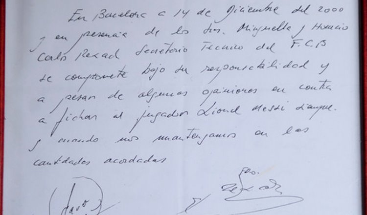 Subastarán servilleta en la que FC Barcelona prometió fichar a Messi