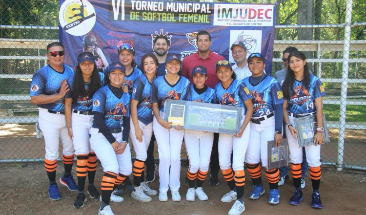 Inauguran 6to Torneo Municipal de Softbol Femenil