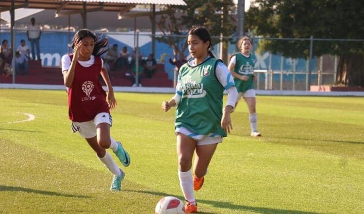 Inicia preselección de futbol femenil para Nacionales CONADE