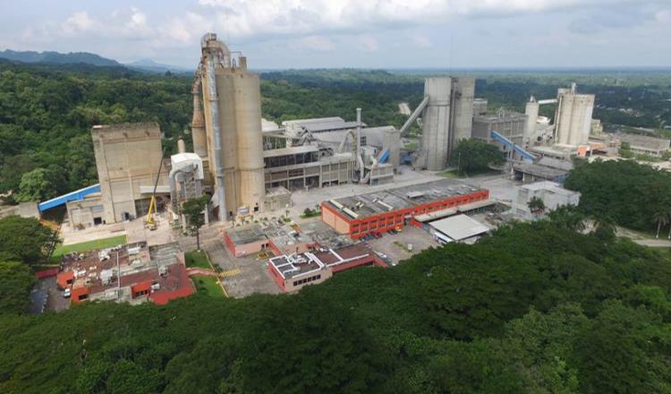 Cementera Holcim construirá nueva planta de molienda en Macuspana