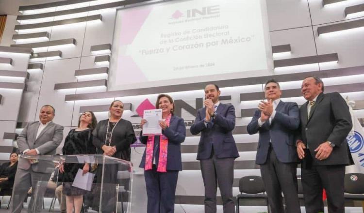 Se registra Xóchitl ante el INE como candidata presidencial