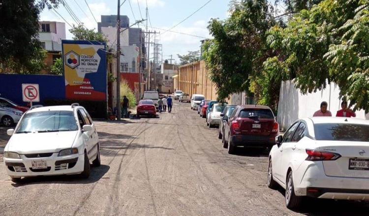 Rehabilita Centro pavimentación de la Cerrada Esperanza Iris