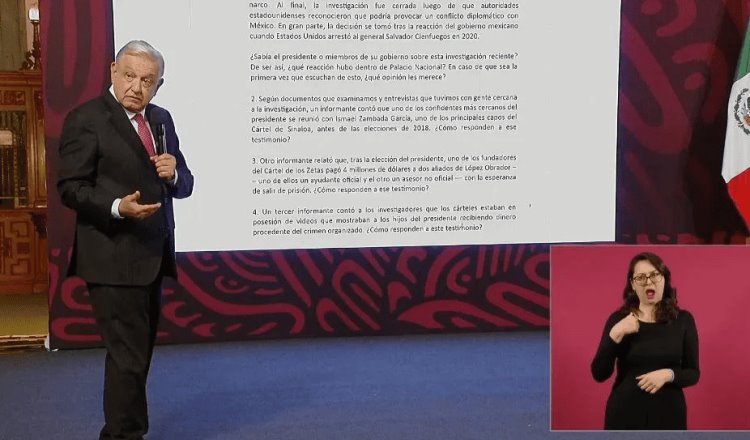 "Bajan" conferencia en la que AMLO ventiló número de periodista