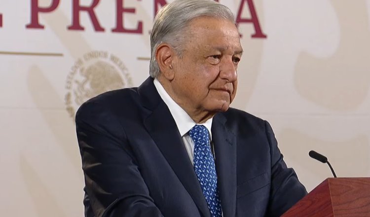 Granjas de ´bots´ para atacarlo en redes sociales provienen de Argentina: AMLO