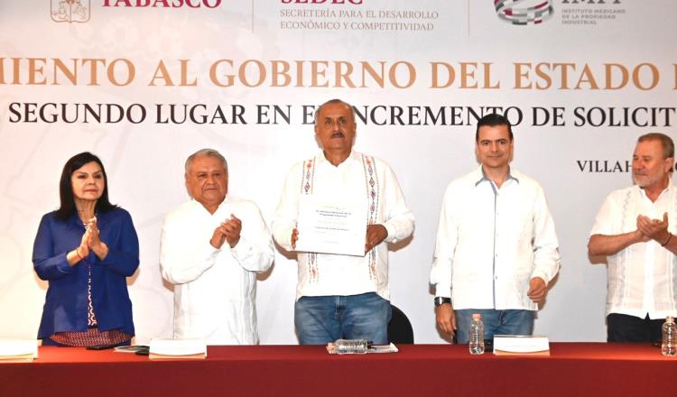 Entrega IMPI reconocimiento a Tabasco por segundo lugar en registros de marcas