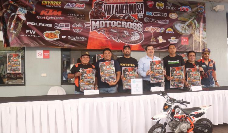 140 pilotos en Campeonato de Regional Sur-Surestes de Motocross en Villahermosa