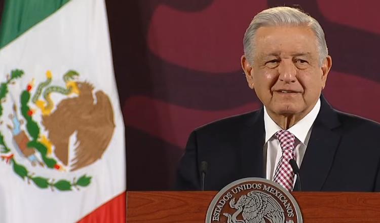 Autolimitación y ayuda para no violar veda electoral, pide AMLO 