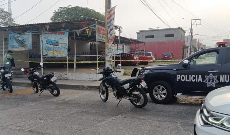 Ejecutan a hombre en taller de Comalcalco