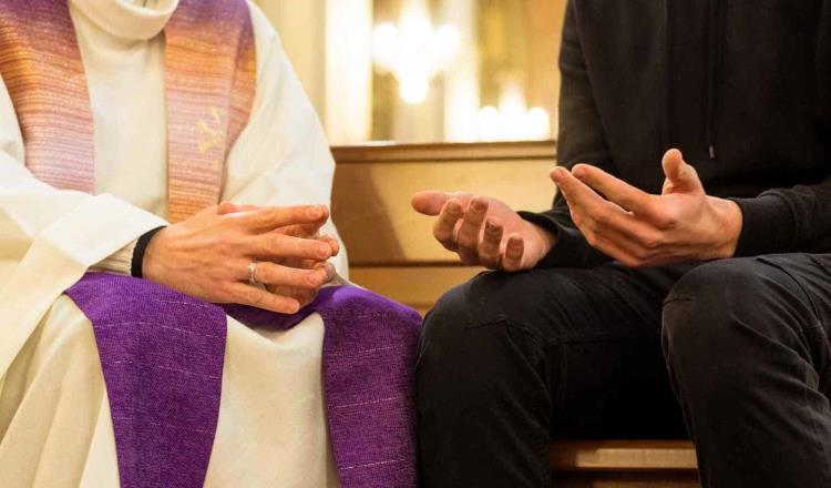 Tabasqueños abarrotan confesionarios en Semana Santa