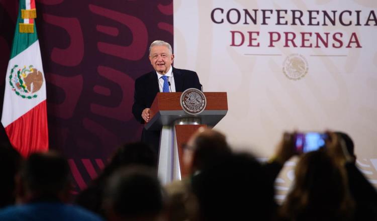 No van a ganar dice Obrador sobre candidatos que viajan en camionetas de lujo a comunidades pobres