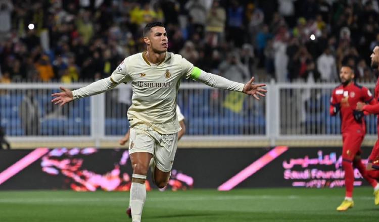 Cristiano Ronaldo acaricia los mil goles al anotar triplete en triunfo del Al-Nassr