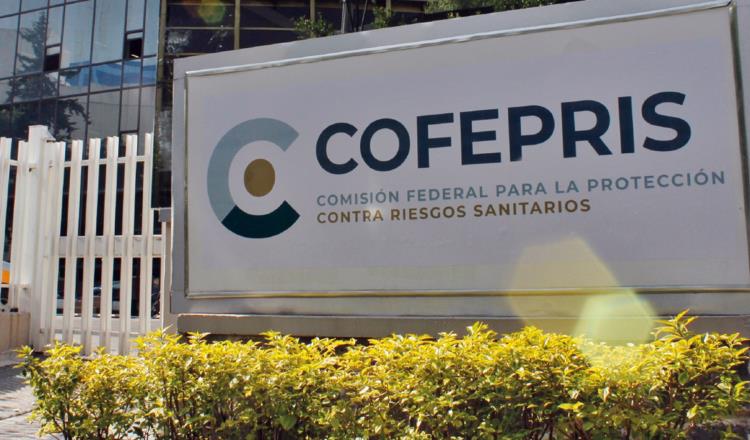Acusa EE.UU. retrasos de Cofepris en registros de insumos médicos