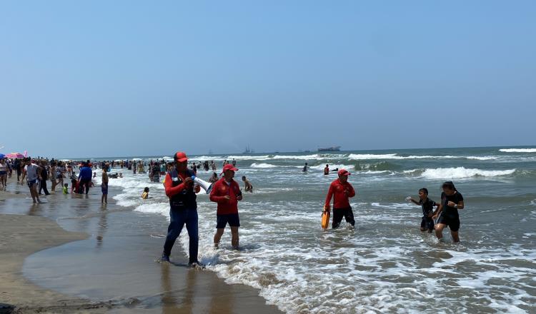 Mejoran condiciones de playas en Centla; Paraíso y Cárdenas en bandera roja