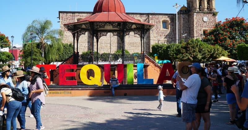 Riña en recorrido turístico en Tequila, Jalisco deja 3 heridos