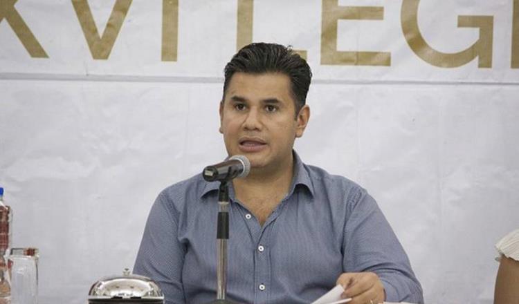 Roban vehículo de Willy Ochoa, candidato a senador por Chiapas