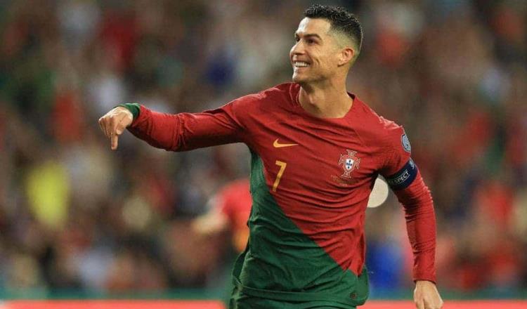 Hotel subastará cama de Cristiano Ronaldo