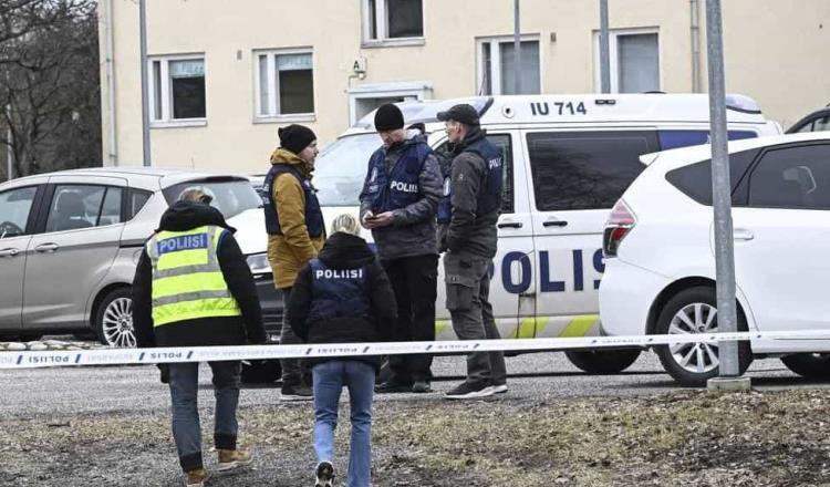 Niño de 12 años desata tiroteo en escuela de Finlandia