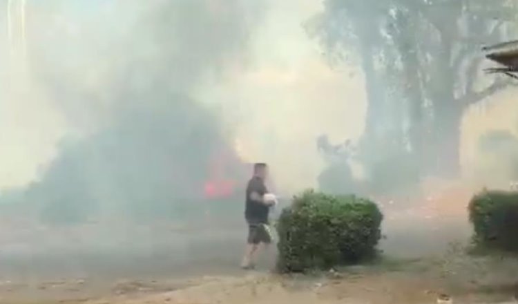 Incendio provoca cierre temporal de Av. Ramón Mendoza en Tierra Colorada