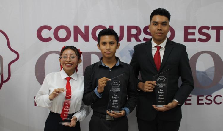 Centleco, Diego Lizandro Reyes, ganador del Concurso Estatal de Oratoria 2024