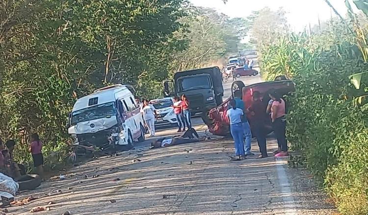 Accidente en la vía Zapata–Tenosique deja al menos dos muertos y 10 lesionados