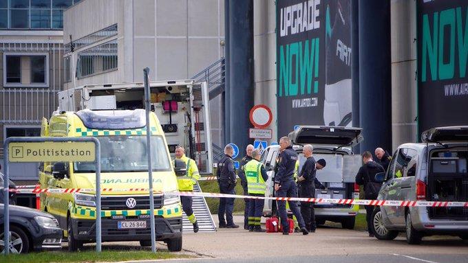 Evacúan aeropuerto de Dinamarca tras amenaza de bomba; hay un detenido