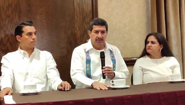 Confirma Javier Corral la existencia de investigaciones contra Peña Nieto